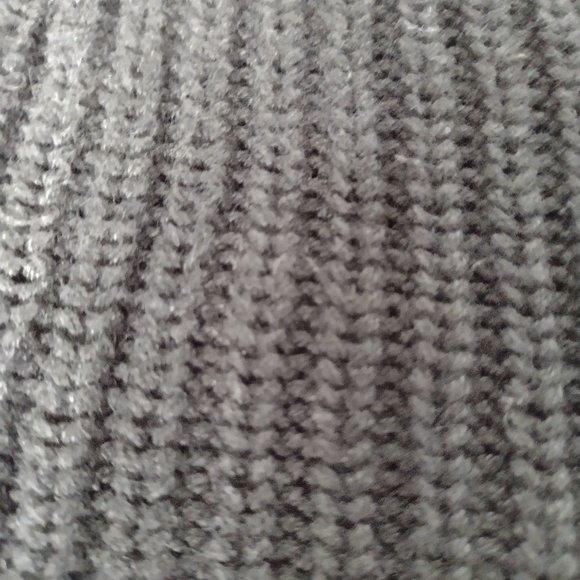 Sweater - Picture 3 of 8